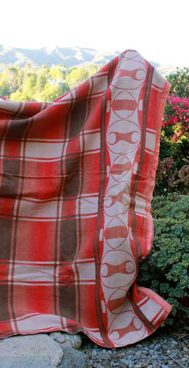Vintage 1940s Beacon Camp Blanket Indian Design - image 1