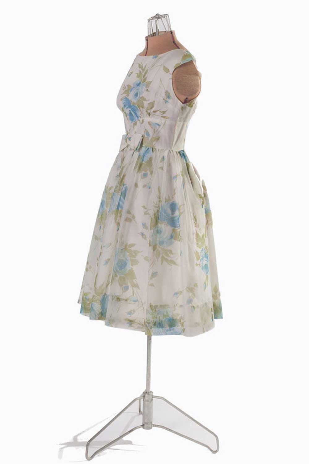 1950s Blue Floral Chiffon Party Dress - image 4