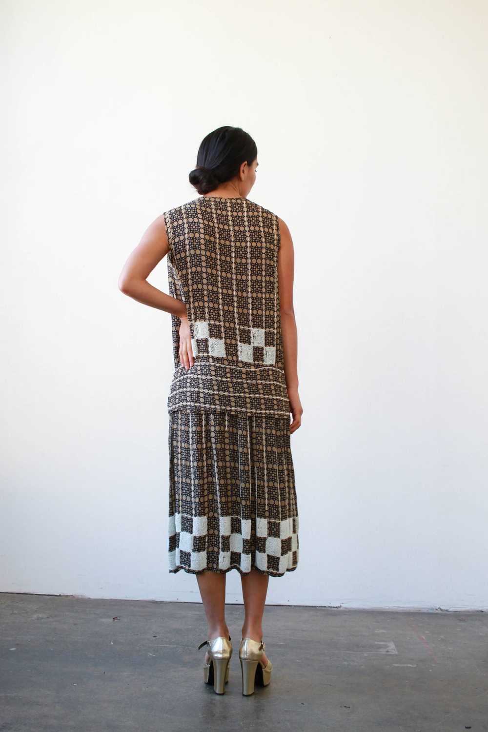 1920s Checkered Beaded Silk Flapper Dress - image 5