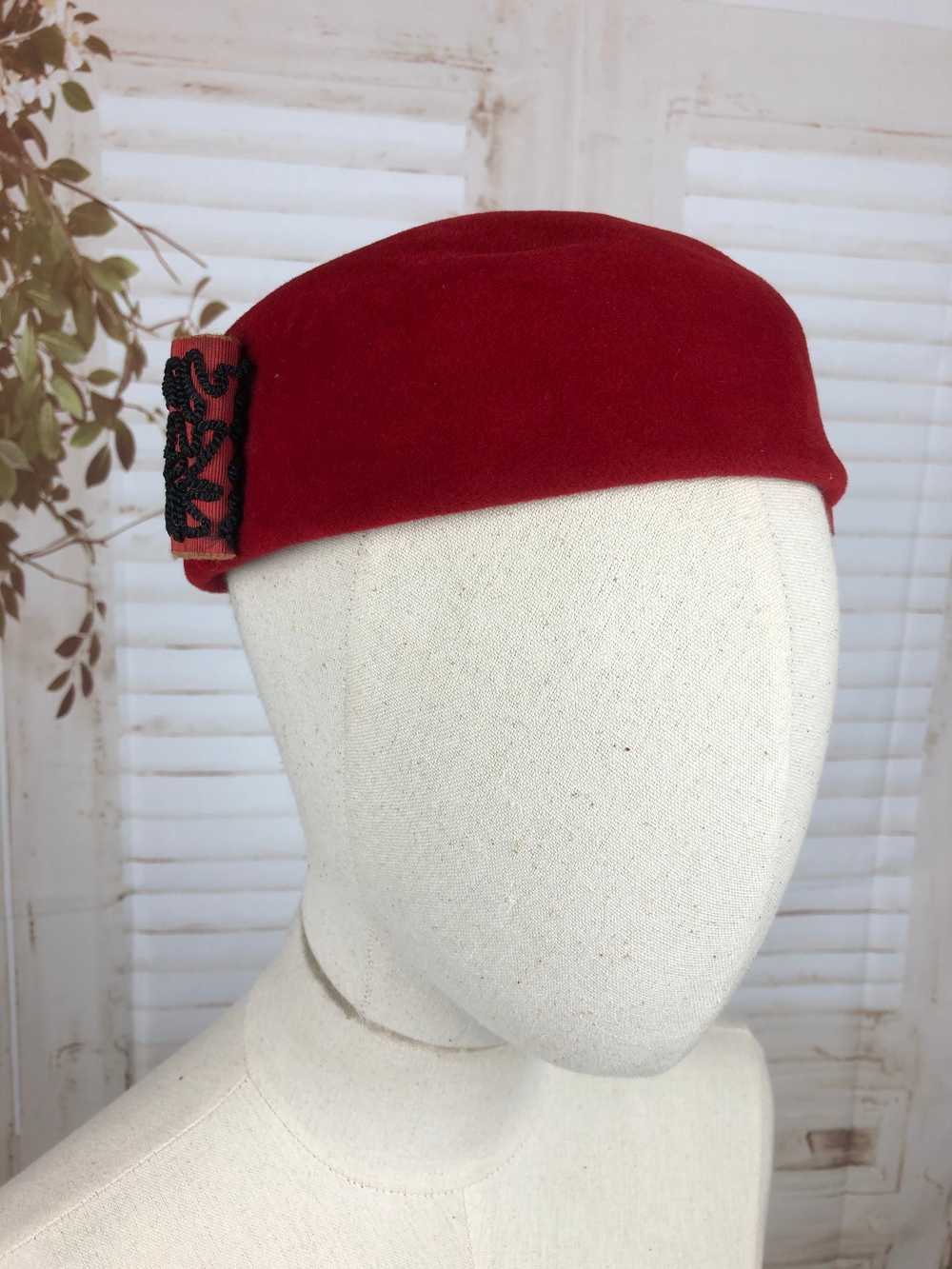 Red 1940s 40s Cap Hat With Soutache Scroll - image 2