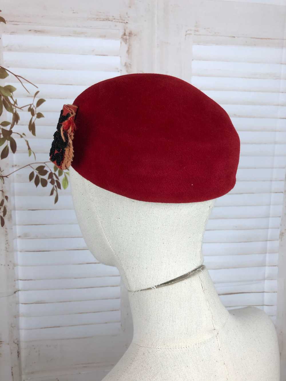 Red 1940s 40s Cap Hat With Soutache Scroll - image 5