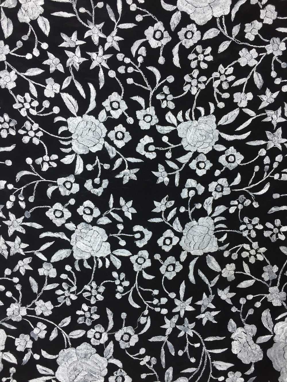 Original 1950s Black And White Floral Embroidered… - image 5