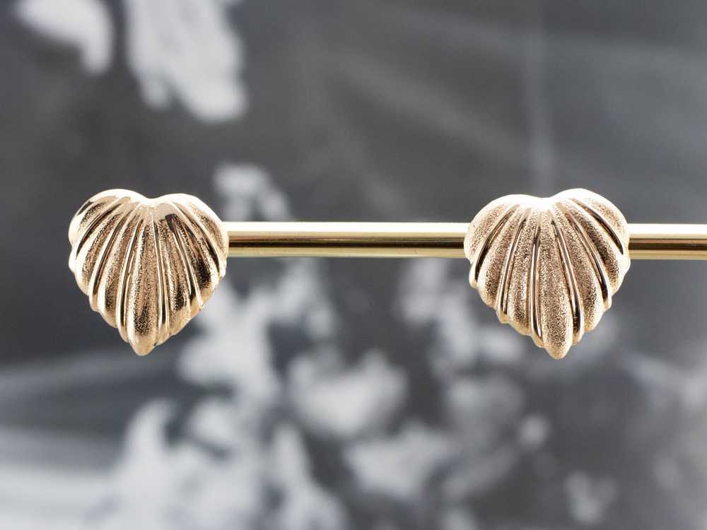 Vintage Textured Heart Gold Stud Earrings - image 6