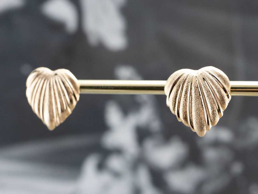 Vintage Textured Heart Gold Stud Earrings - image 8