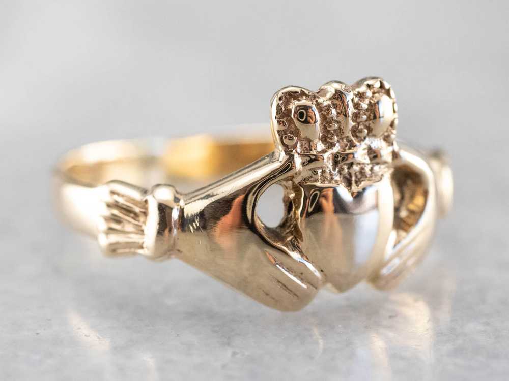 Vintage Yellow Gold Claddagh Ring - image 2