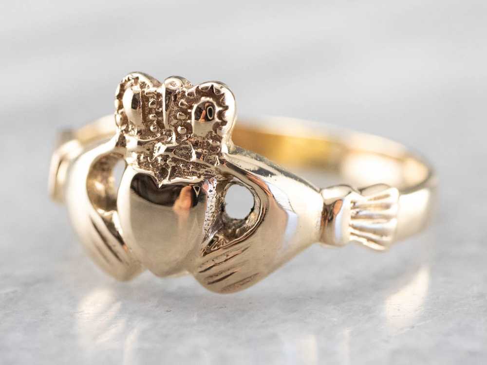 Vintage Yellow Gold Claddagh Ring - image 3