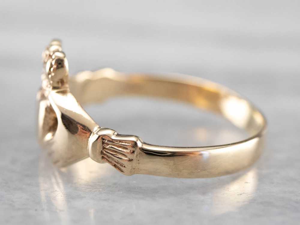 Vintage Yellow Gold Claddagh Ring - image 4