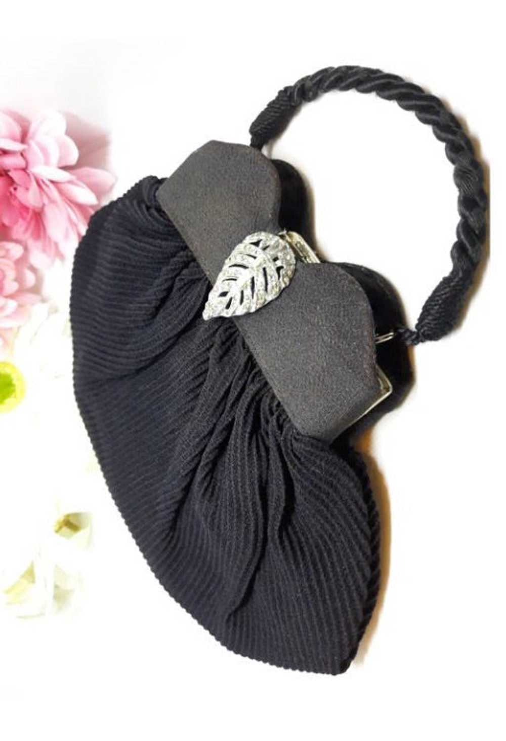 Delicate and Dainty 1940's Black Purse - Nice Col… - image 2