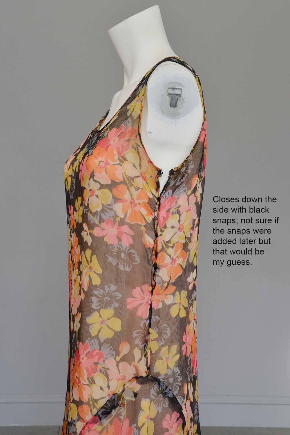 1920s 30s Pink Yellow Floral Print on Charcoal Gr… - image 11