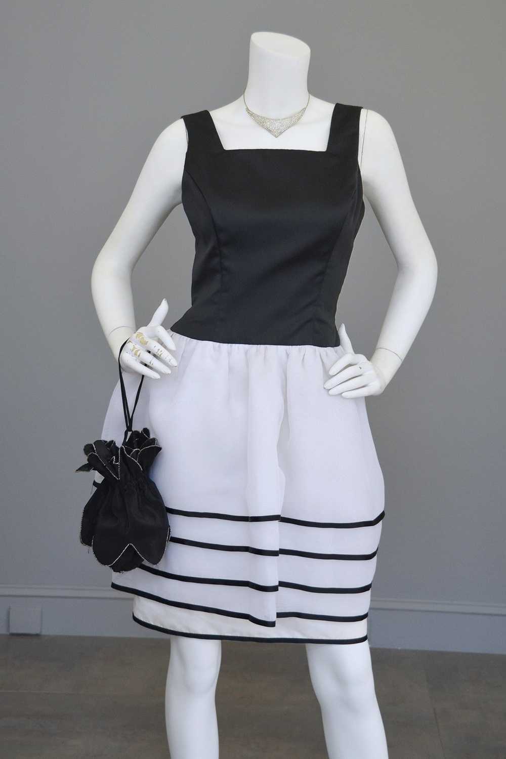 1980s Victor Costa Black White Peplum Skirt Cockt… - image 2