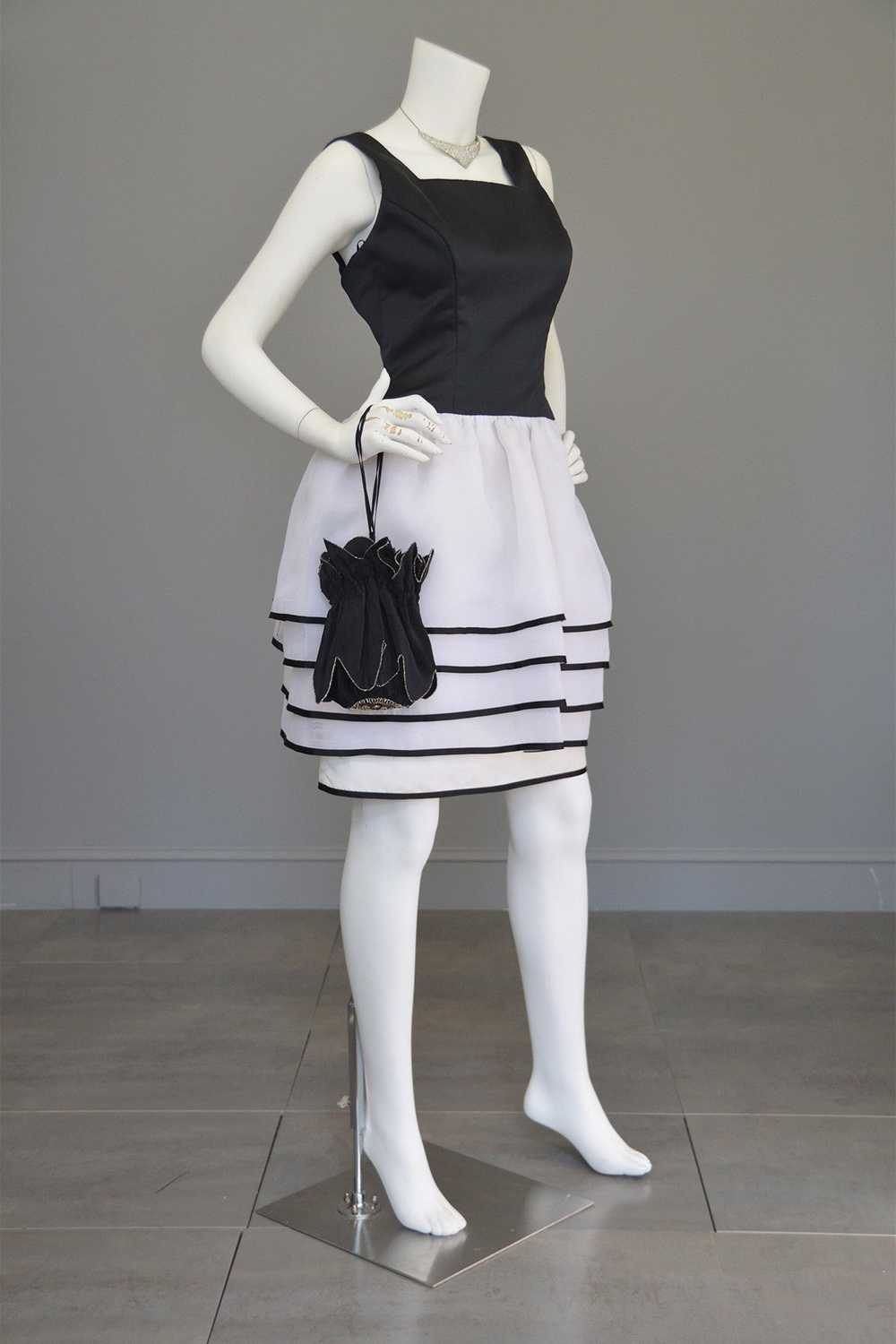 1980s Victor Costa Black White Peplum Skirt Cockt… - image 5