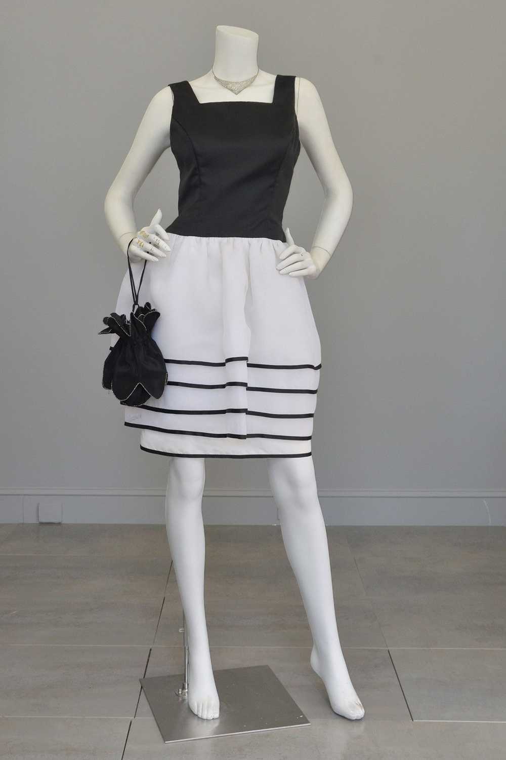 1980s Victor Costa Black White Peplum Skirt Cockt… - image 7