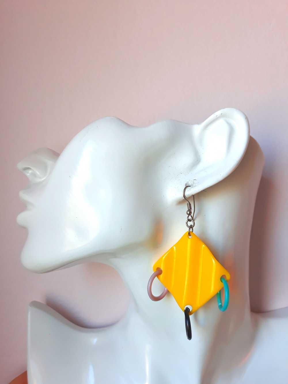 1980s Plastic Dangle Earrings - Pierced - image 1