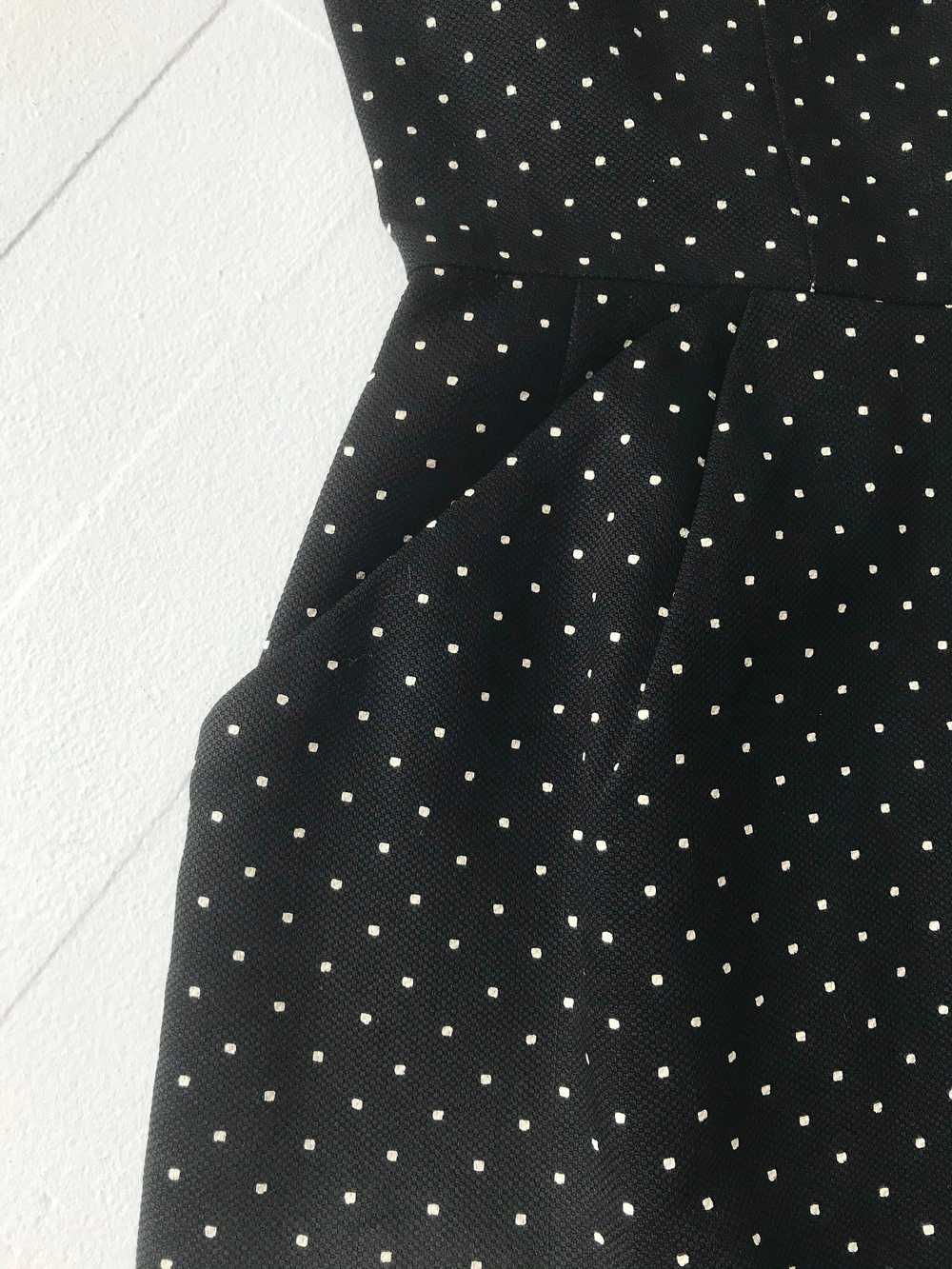 1950s Black Polka Dot Wiggle Dress with Lace Coll… - image 7