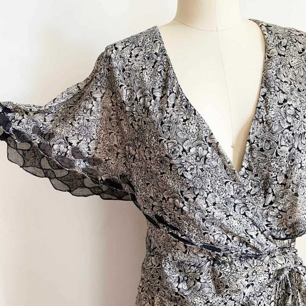 1930s Cotton Voile Cape Dress - image 2