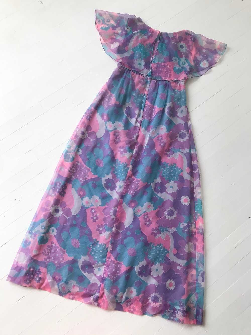 1960s Floral Print Maxi Dress - image 5