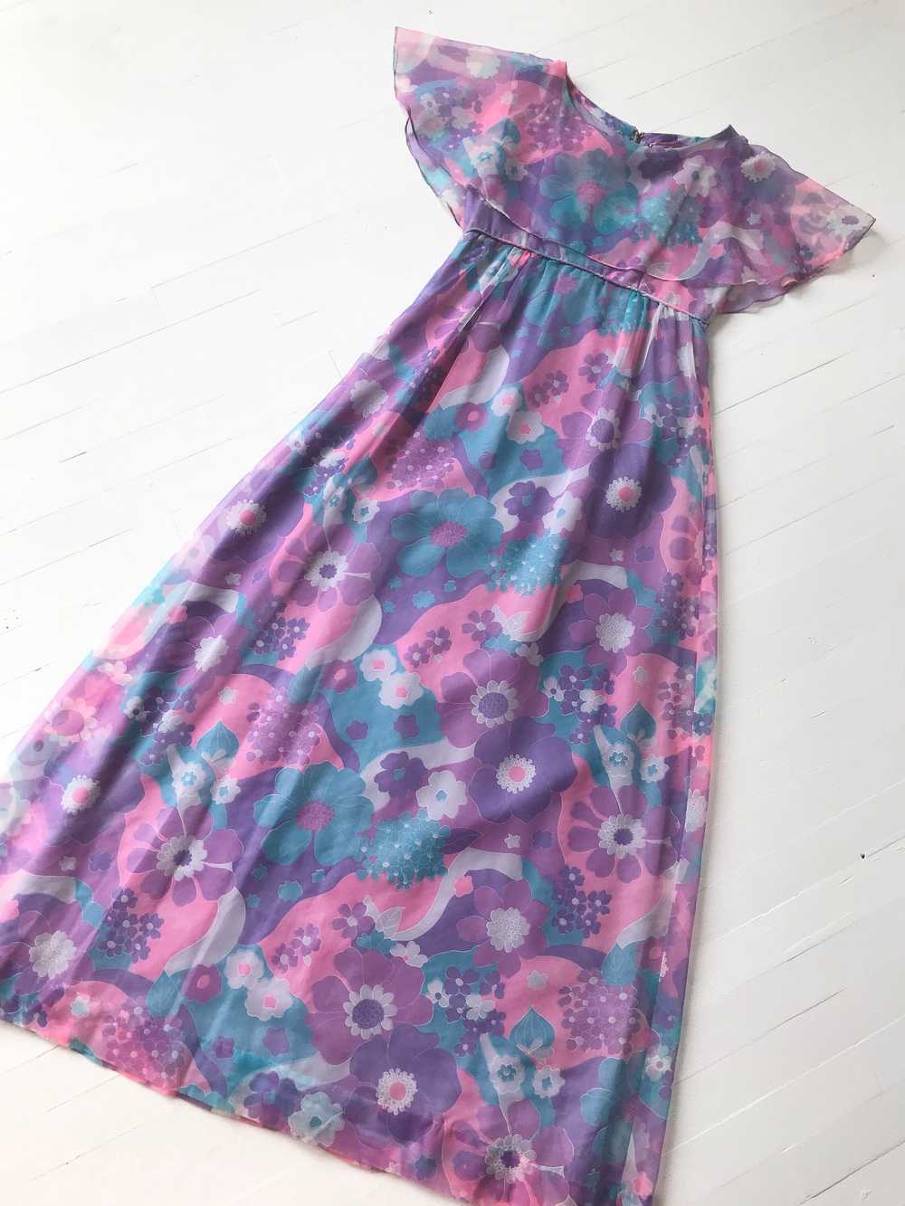 1960s Floral Print Maxi Dress - image 7