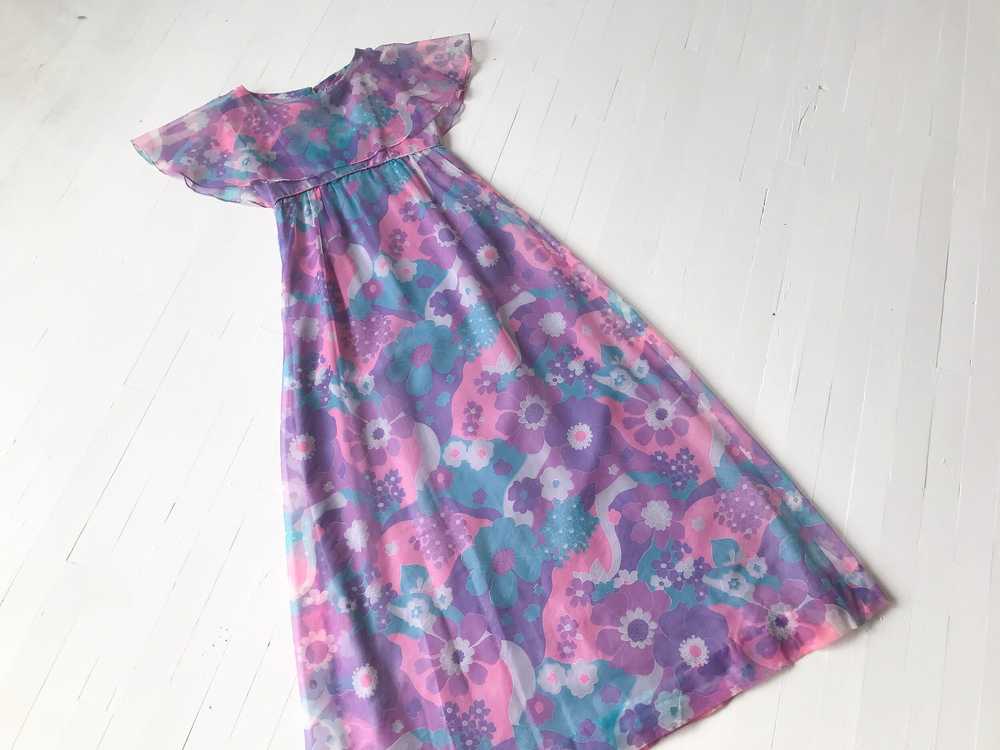 1960s Floral Print Maxi Dress - image 8