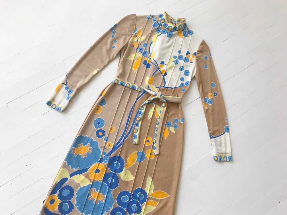 1970s Paganne Printed Dress - image 4