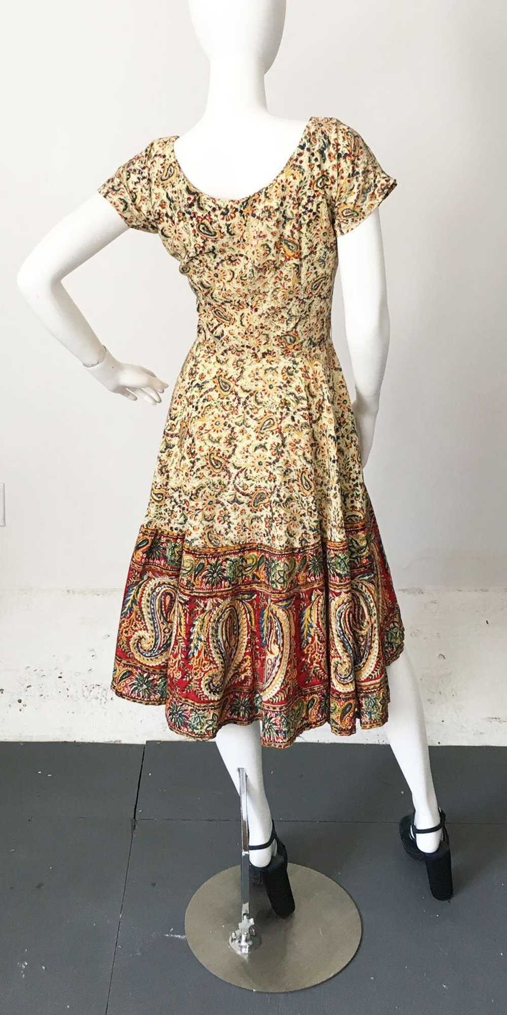 1950s Indian Cotton Paisley Dress - image 2