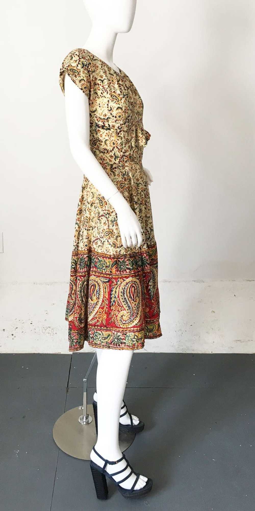 1950s Indian Cotton Paisley Dress - image 5