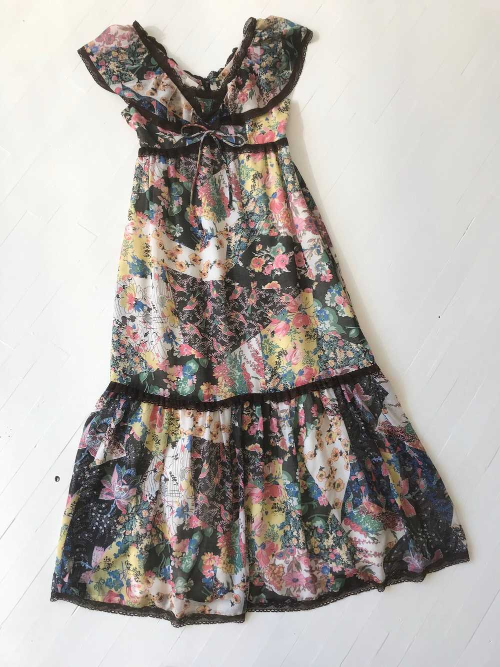 1970s Mixed Floral Print Maxi Dress - image 3