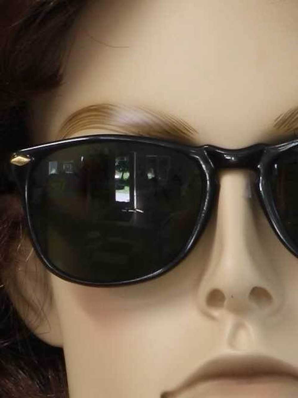 1990's Unisex Sunglasses - image 2