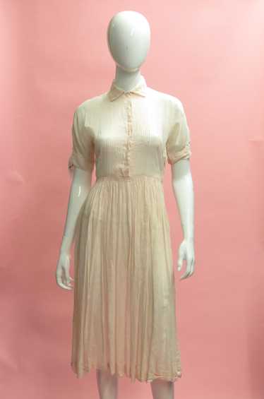 1950’s Pale Pink Floral Flocked Cotton Dress - image 1
