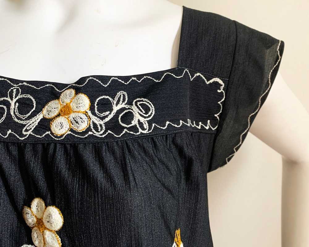 Vintage Embroidered Floral Dress - image 5