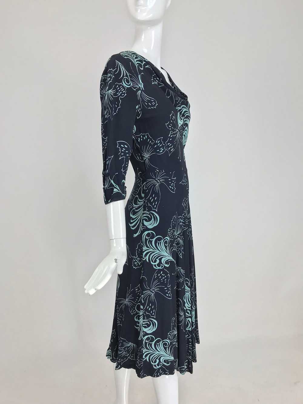 1940s Plume and Butterfly Rayon Print Day Dress - image 10
