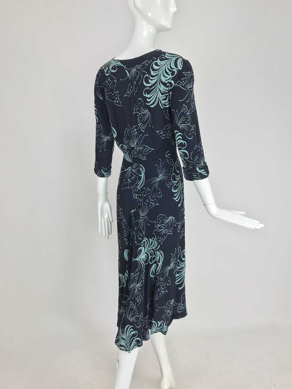 1940s Plume and Butterfly Rayon Print Day Dress - image 8