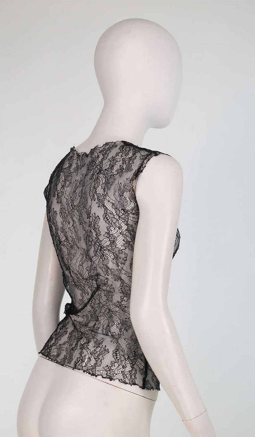 Chanel black Chantilly lace sleeveless top 2004A - image 4