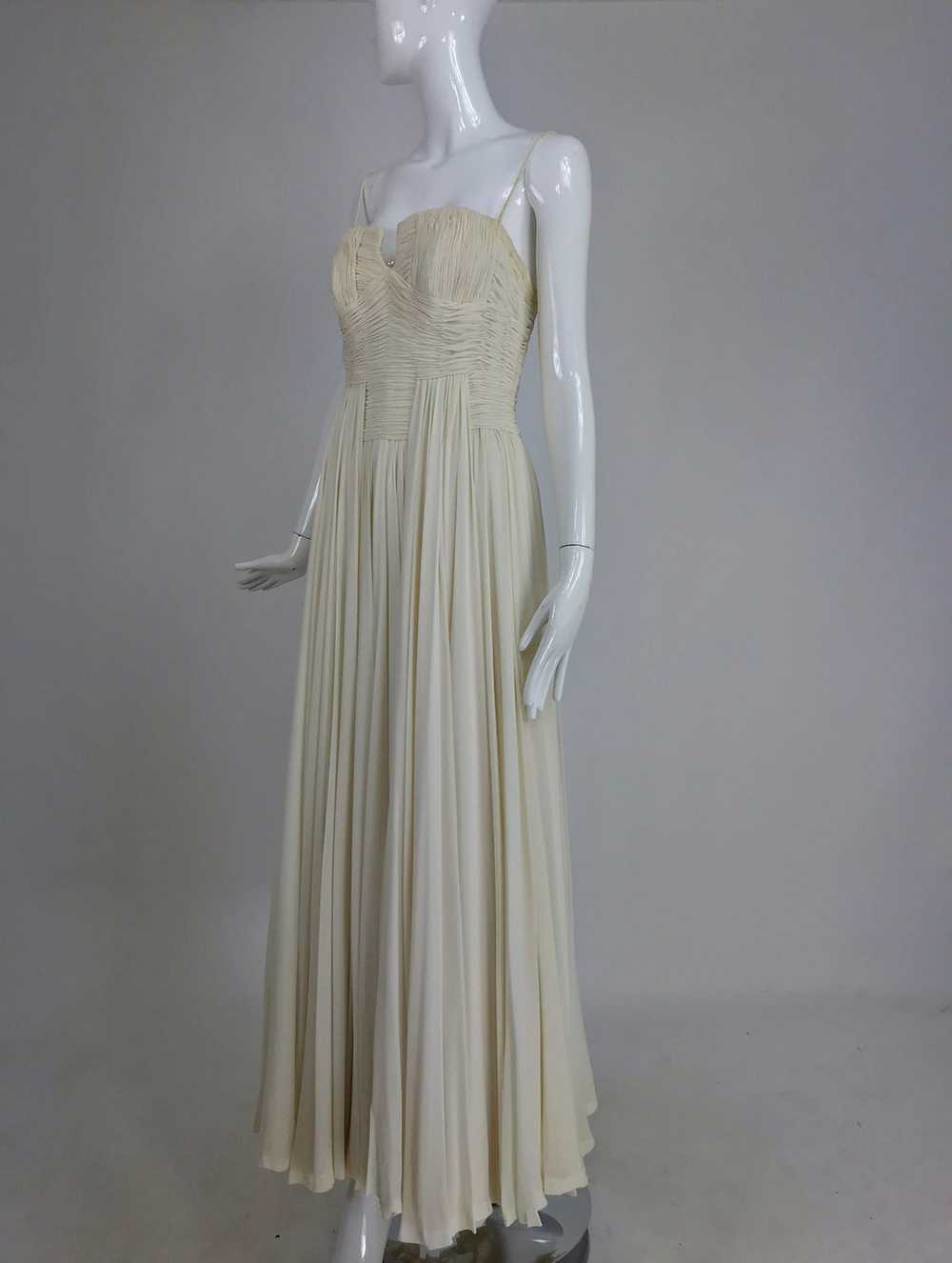 Fernanda Gattinoni Couture Ivory pleated silk chi… - image 2