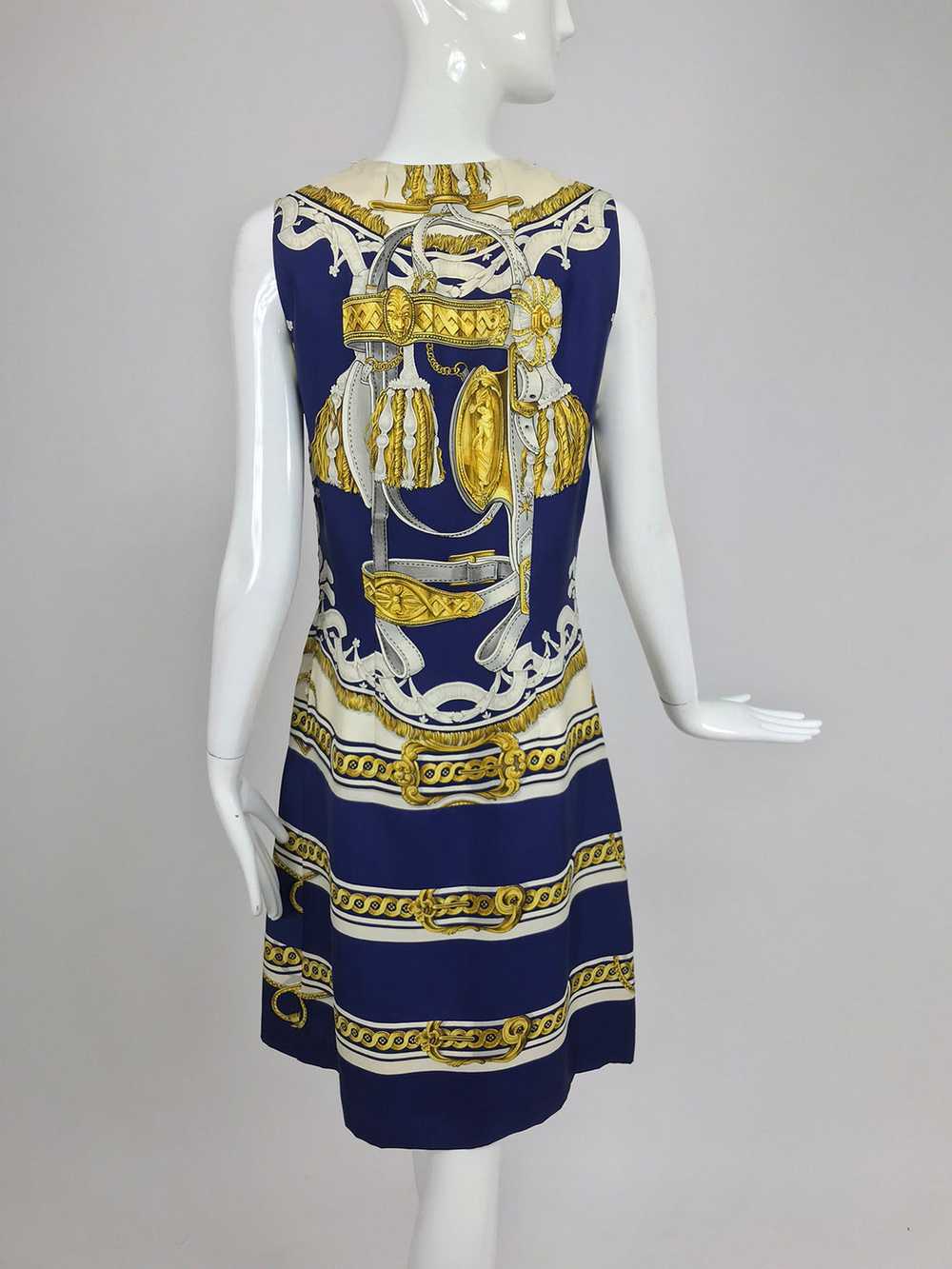 Hermes printed silk twill sheath dress 1970s 42 - image 2