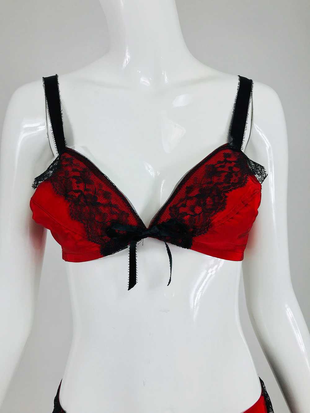 Joan's Specialty 1940s Hand Made Red Black Lace L… - image 2