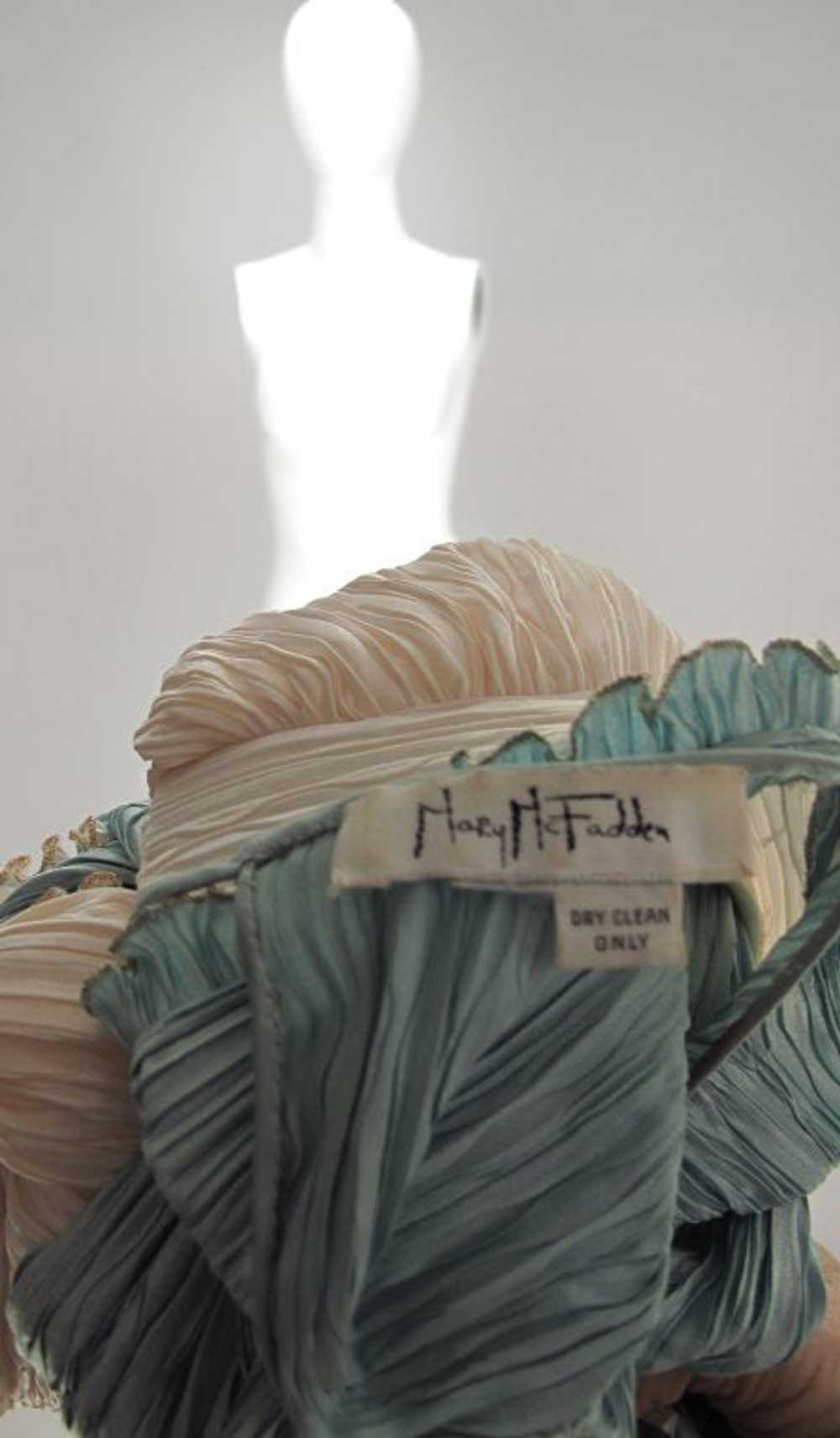 Mary McFadden pleated gown 1980s - image 10
