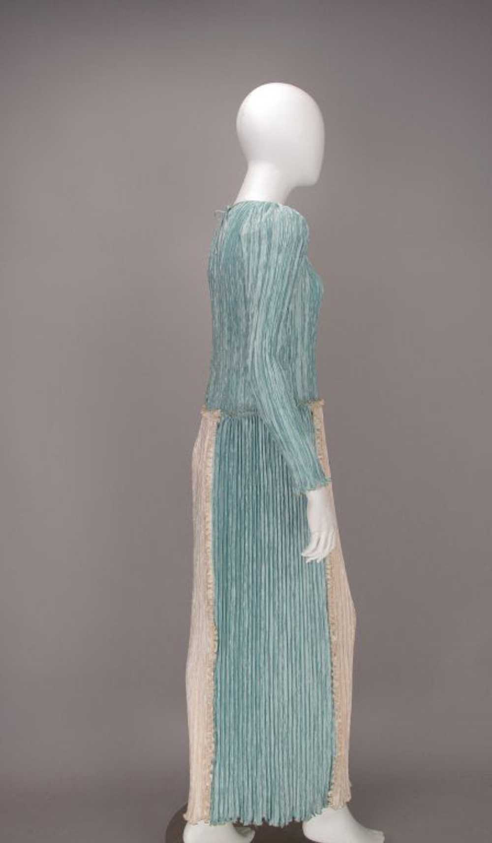 Mary McFadden pleated gown 1980s - image 7