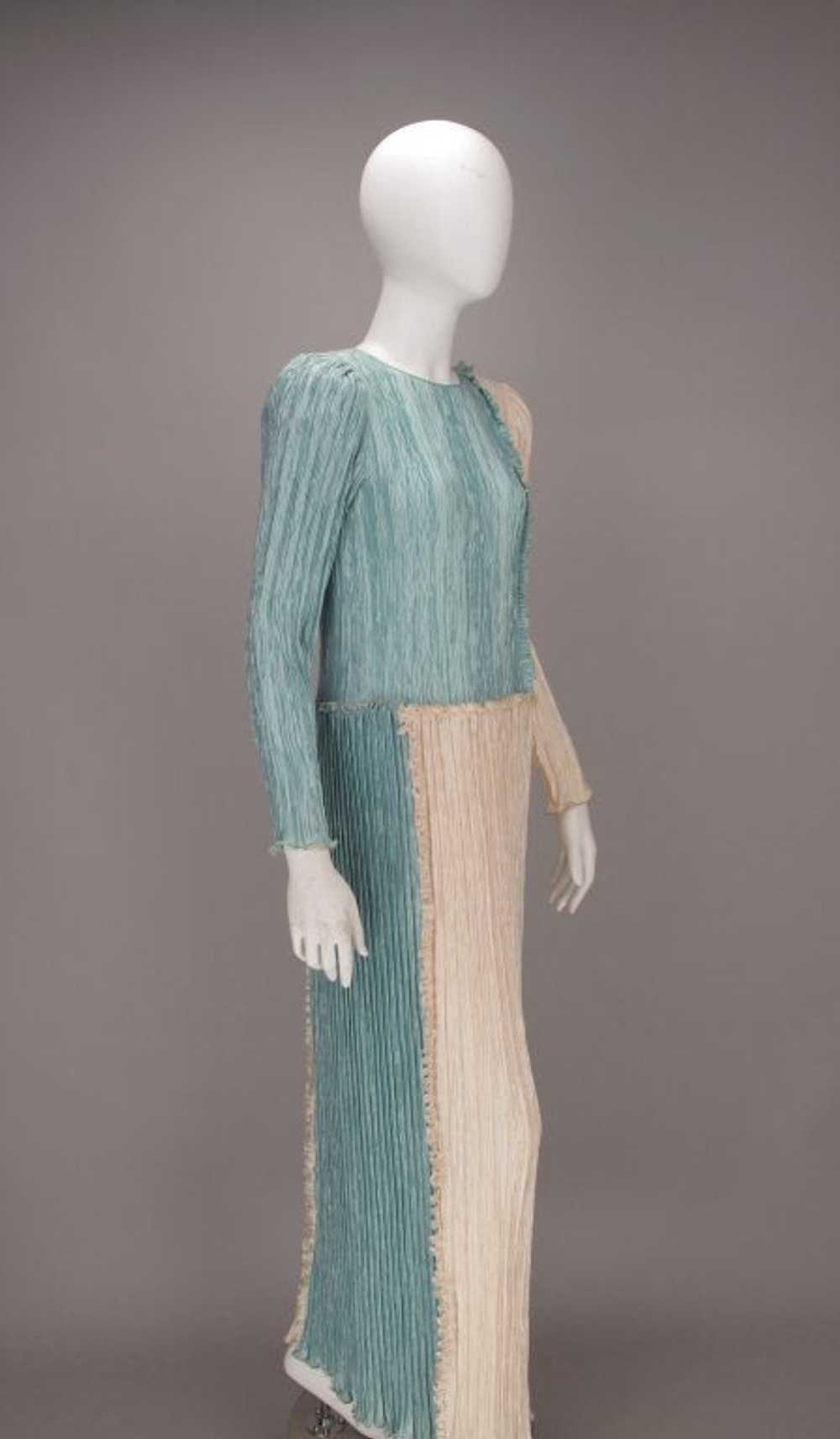 Mary McFadden pleated gown 1980s - image 8