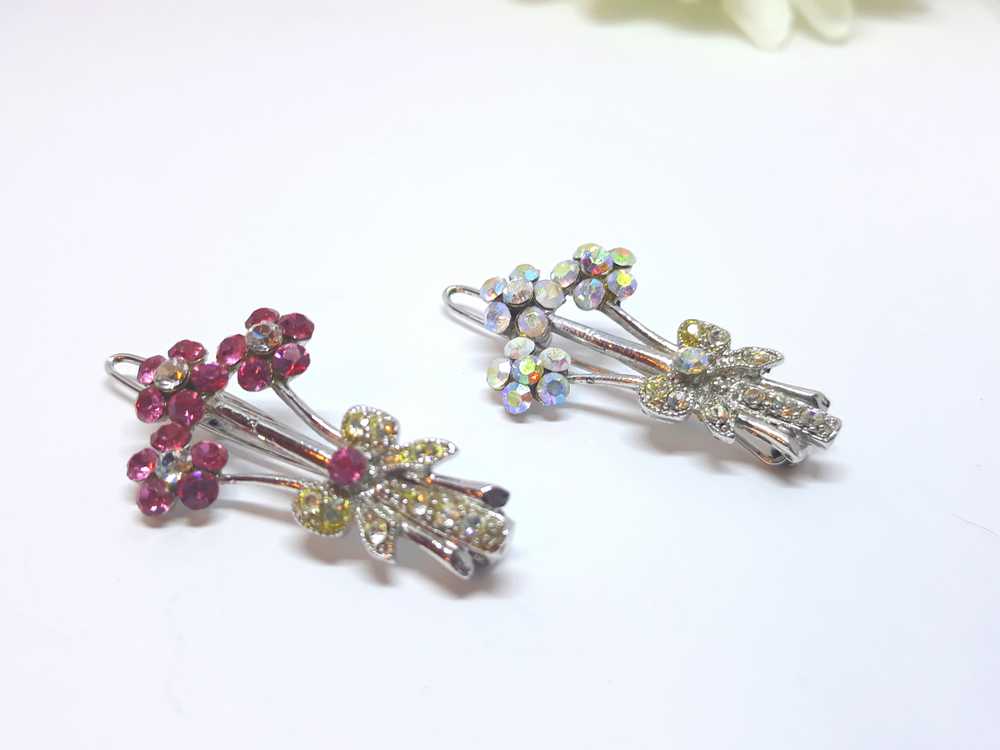 1950s Pair of Floral Bouquet Hair Pins - Rhinesto… - image 1