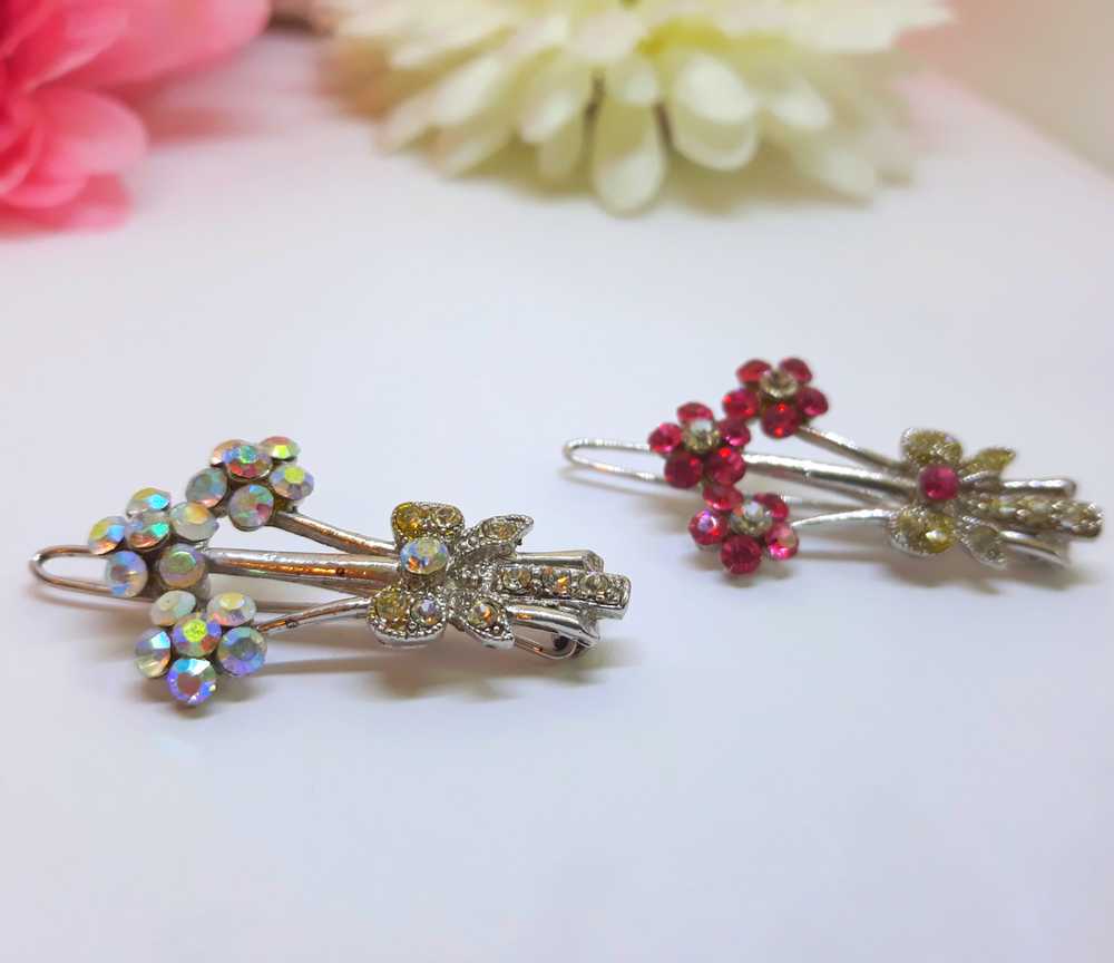 1950s Pair of Floral Bouquet Hair Pins - Rhinesto… - image 6