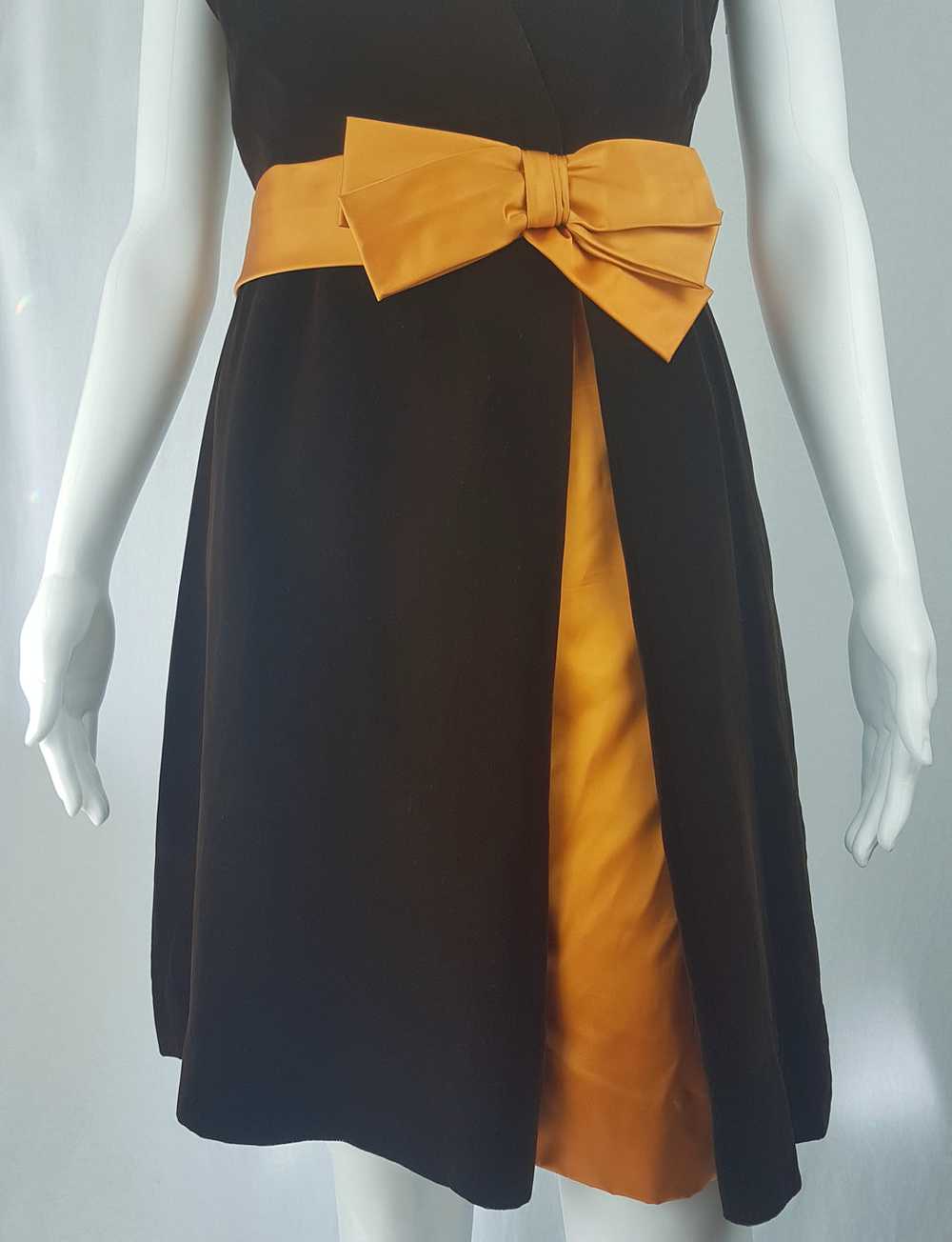 Vintage 1950's | A Lawrence Dress Original | Choc… - image 7