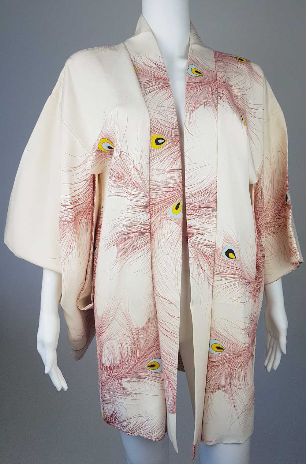 Vintage 60s | Silk Haori Kimono Robe | Red Peacoc… - image 8