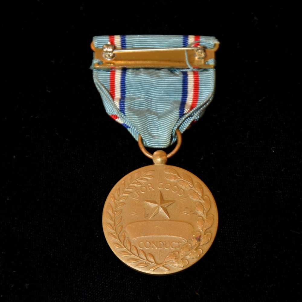 Vintage USAF Good Conduct Medal, Efficiency Honor… - image 4