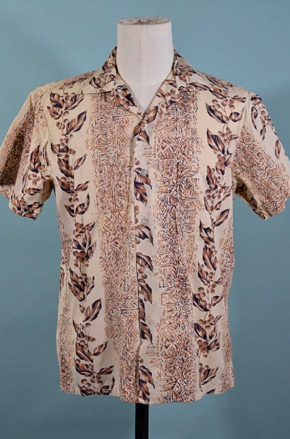 Vintage 60s Hawaiian Camp Shirt Polynesian Floral… - image 1