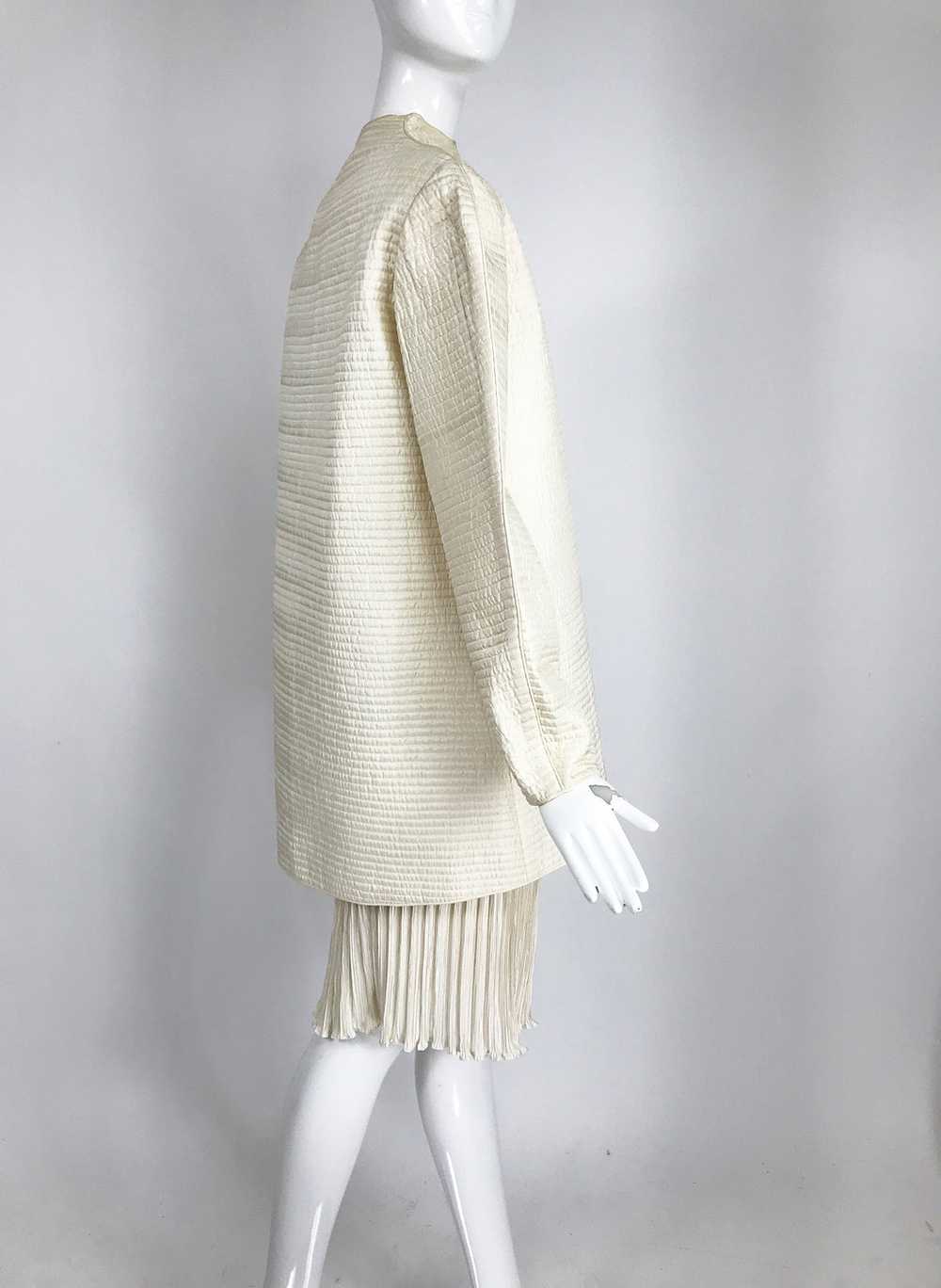 Mary McFadden Ivory Quilted Jacket and Matching F… - image 5
