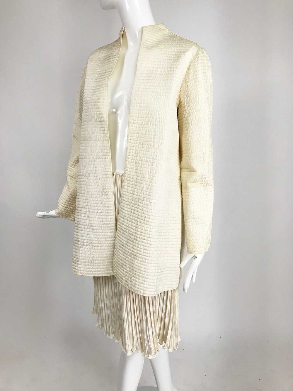 Mary McFadden Ivory Quilted Jacket and Matching F… - image 8