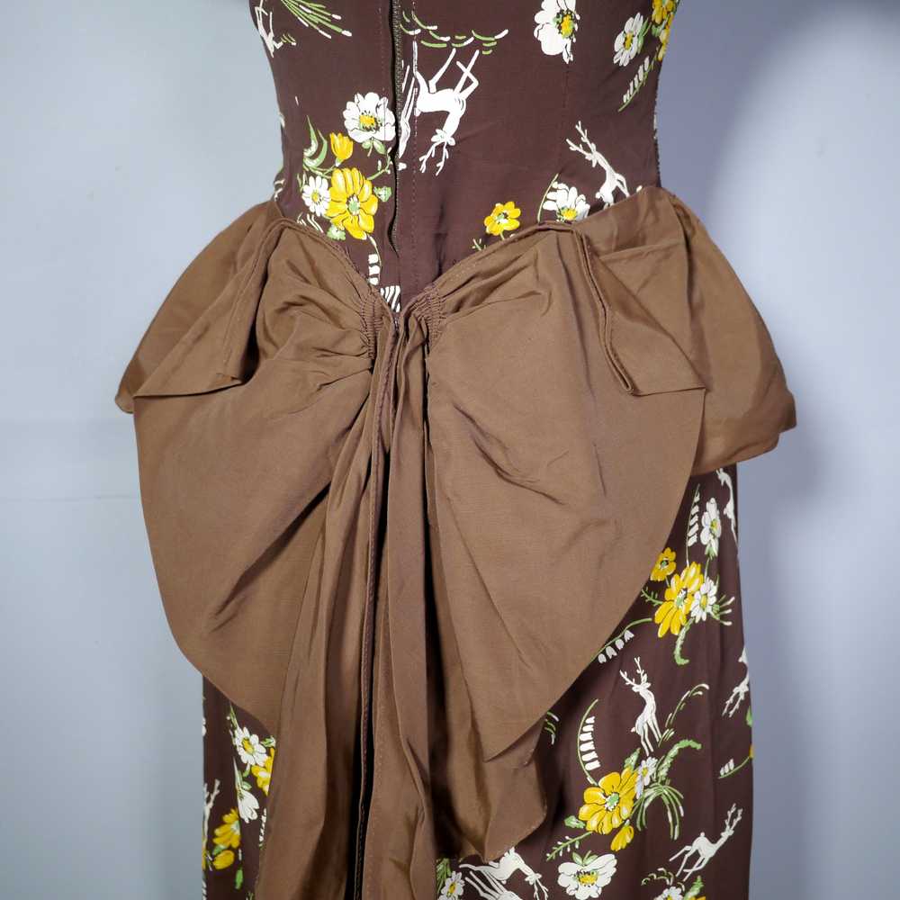 40s NOVELTY DEER AND FLOWER PRINT BROWN RAYON DRE… - image 11