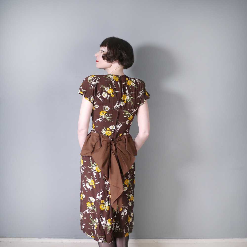 40s NOVELTY DEER AND FLOWER PRINT BROWN RAYON DRE… - image 5