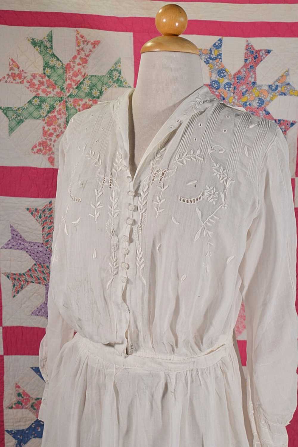 Antique Edwardian Lawn Dress, Embroidered Details - image 6
