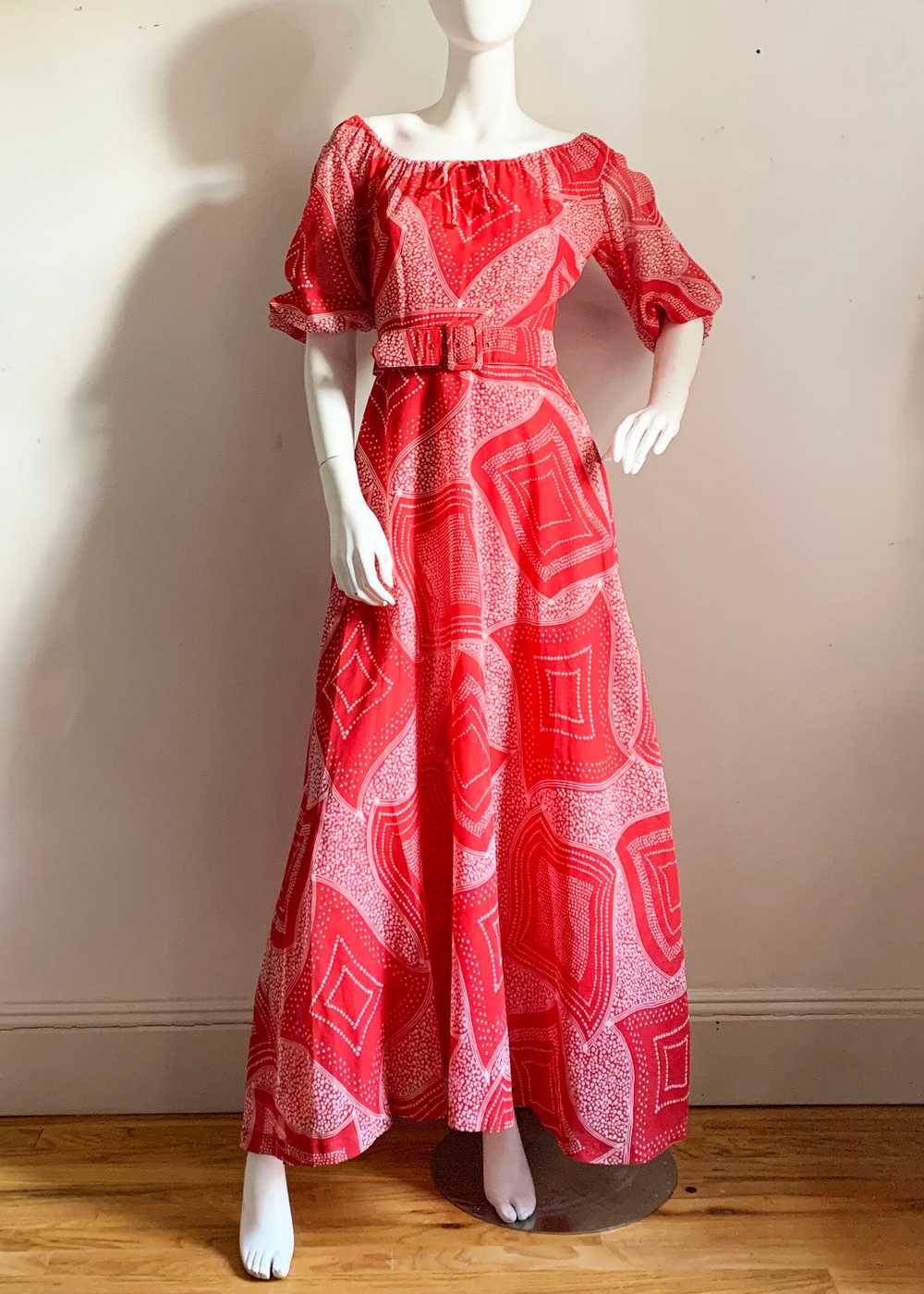 1970s Red Abstract Maxi Dress - image 2